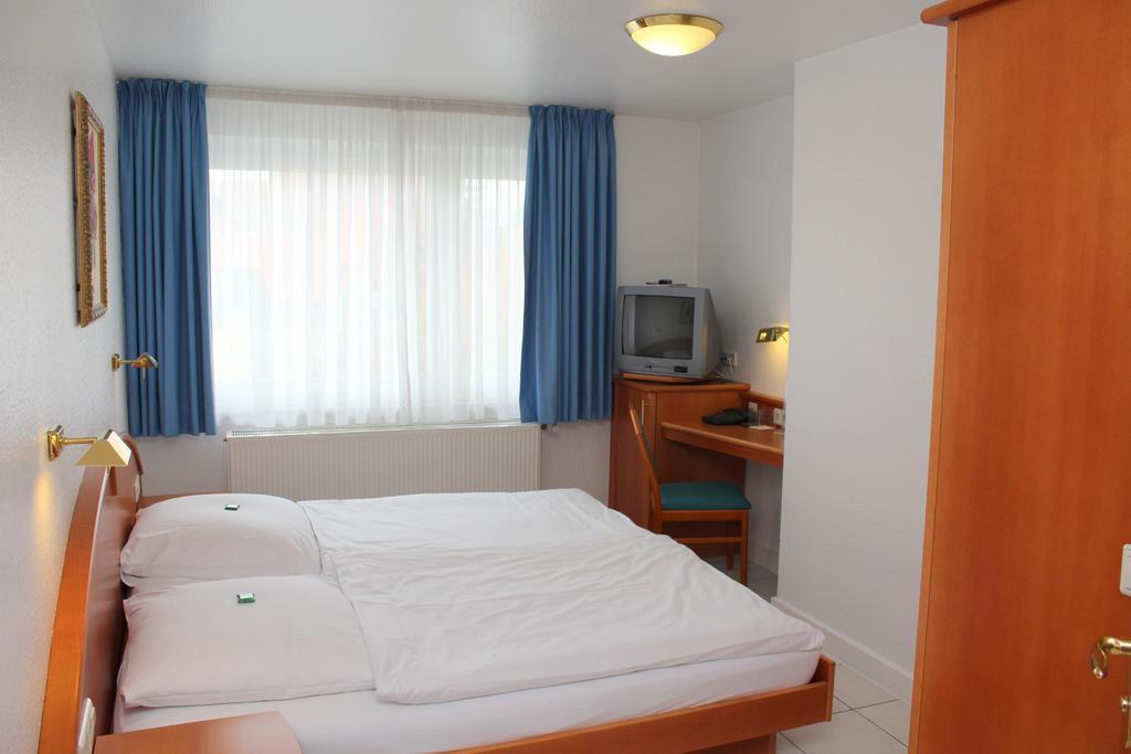 Hotel Sonne Leinfelden-Echterdingen Camera foto