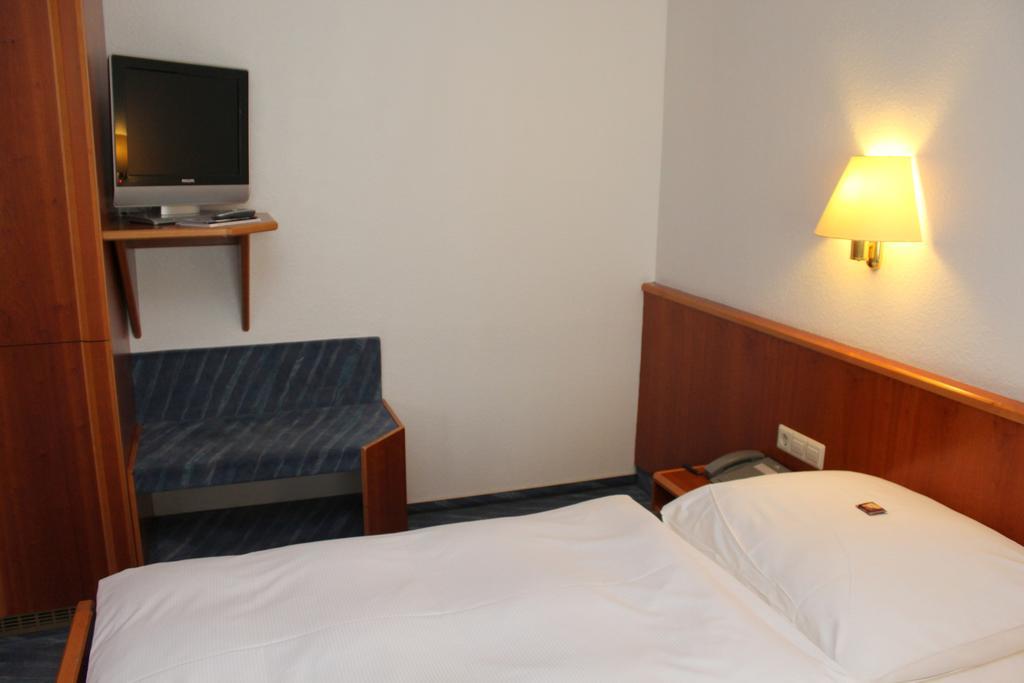 Hotel Sonne Leinfelden-Echterdingen Camera foto