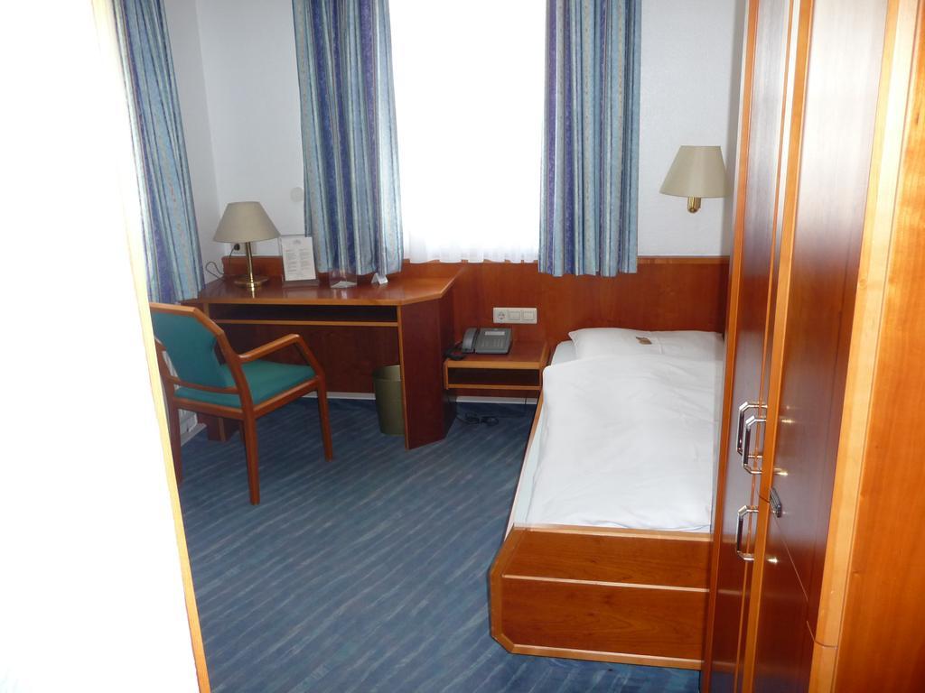 Hotel Sonne Leinfelden-Echterdingen Camera foto