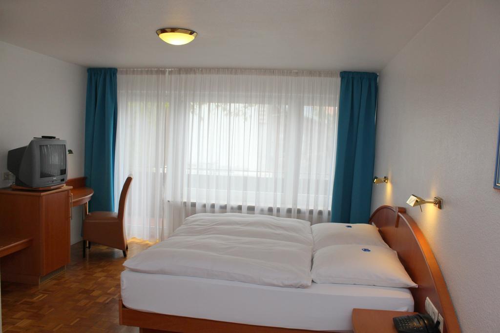 Hotel Sonne Leinfelden-Echterdingen Esterno foto